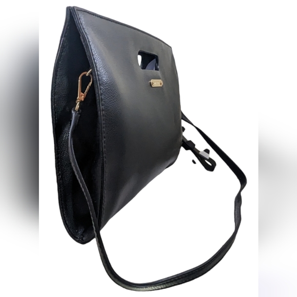 $90 Michael Kors Black Tilda XL Clutch with Removable Strap - Picture 2 of 6